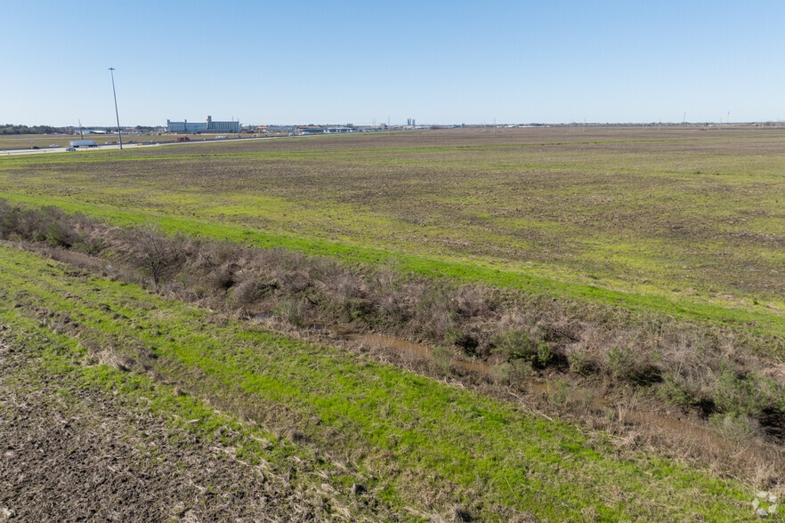 More Photos Of Interstate 10, Beaumont Land For Sale