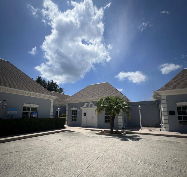 More Photos Of 205 Montgomery Ave, Sarasota Medical For Sale