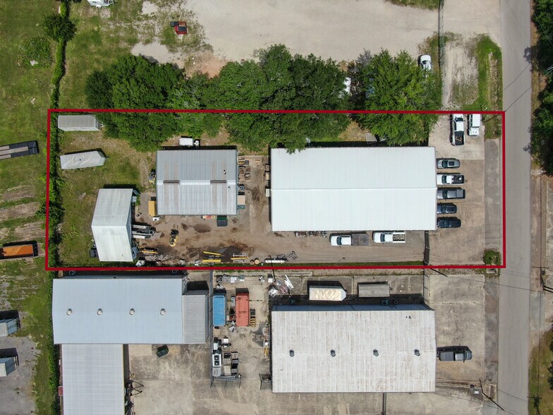 More Photos Of 508 Bryant Rd, Conroe Manufacturing For Sale
