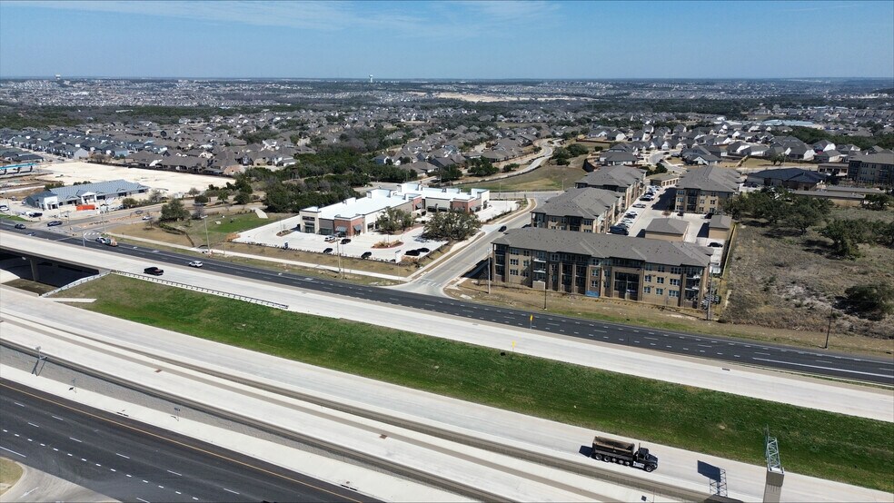 More Photos Of 149 Bulbine Dr, Leander General Retail For Lease