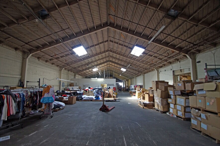 More Photos Of 322 S Date Ave, Alhambra Manufacturing For Sale
