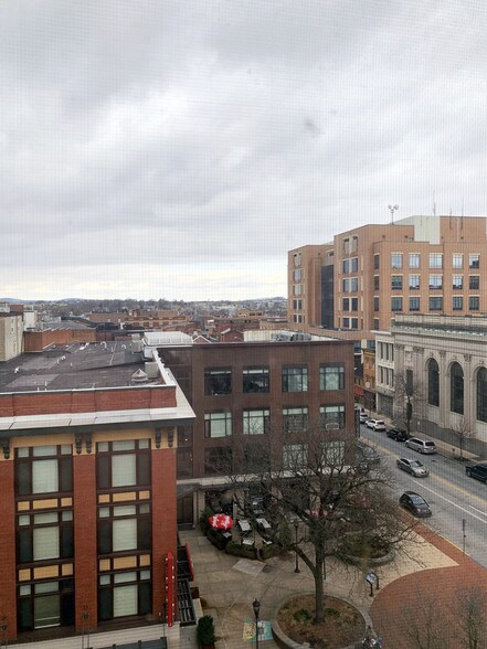 More Photos Of 2 W Market St, York Office For Lease