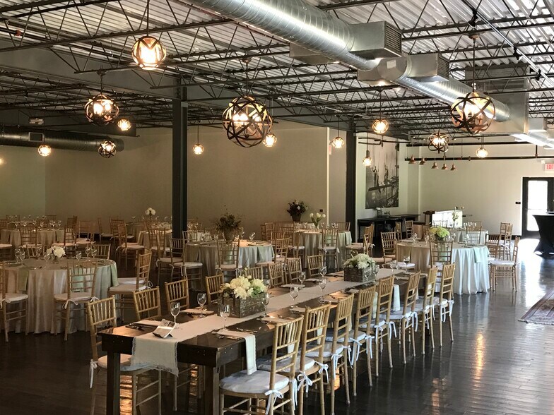More Photos Of 101 Friends Ln, Newtown Flex For Lease