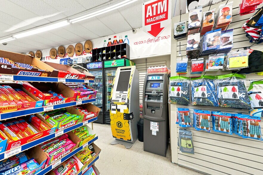 More Photos Of 2590 Recker Hwy, Winter Haven Service Station For Sale