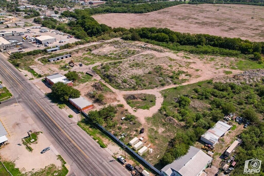 More Photos Of 2020 S Chadbourne St, San Angelo Warehouse For Sale