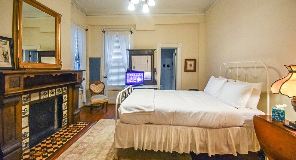 More Photos Of 1604 19th St NW, Washington Specialty For Sale