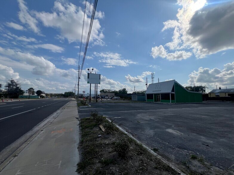 More Photos Of 2730 N Orange Blossom Trl, Orlando Land For Lease