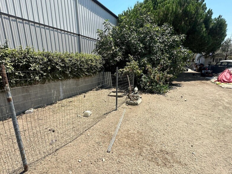 More Photos Of 13404 Arrow Rt, Fontana Contractor Storage Yard For Sale