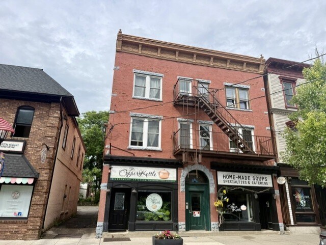 More Photos Of 188 Spring St, Newton Apartments For Lease