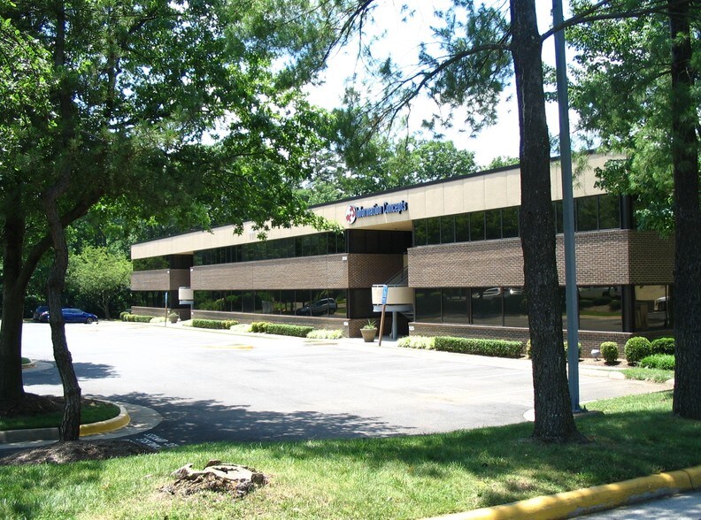 More Photos Of 503 Carlisle Dr, Herndon Flex For Lease