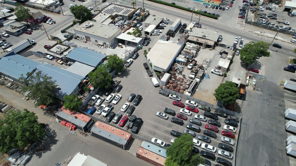 Primary Photo Of 1670 S 7th St, San Jose Contractor Storage Yard For Sale