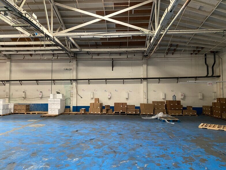 More Photos Of 1031 Industrial St, Salinas Warehouse For Lease