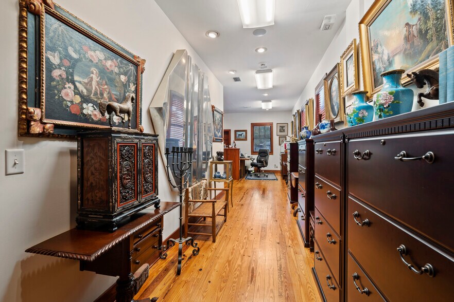 More Photos Of 19 Riberia St, Saint Augustine Office For Sale