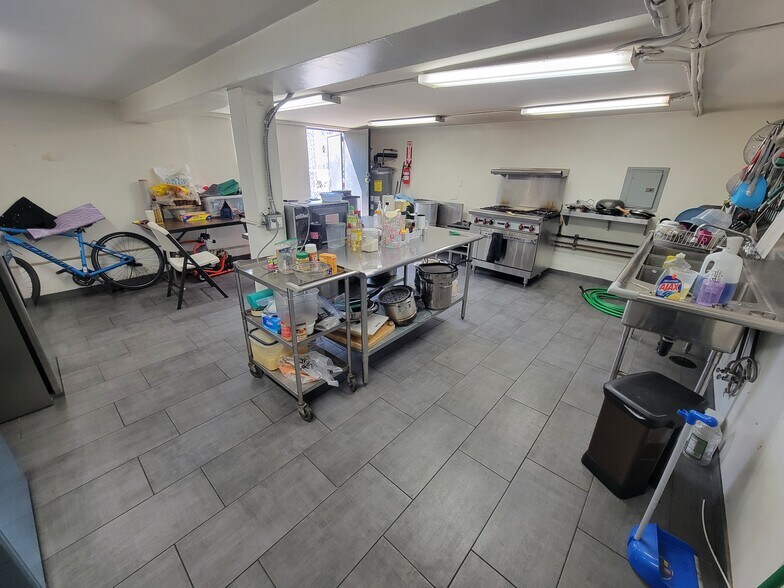 More Photos Of 1648-1650 Wilshire Blvd, Los Angeles Office Residential For Sale