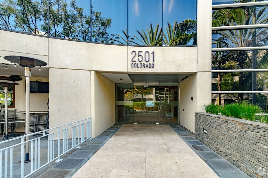 More Photos Of 2401 Colorado Ave, Santa Monica Unknown For Lease