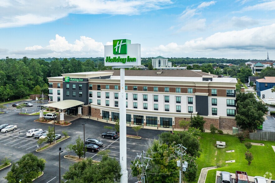 More Photos Of 3630 Springhill Memorial Dr S, Mobile Hotel For Sale