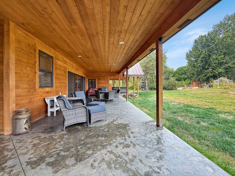More Photos Of 37495 Boulder Flat Ln, Halfway Land For Sale