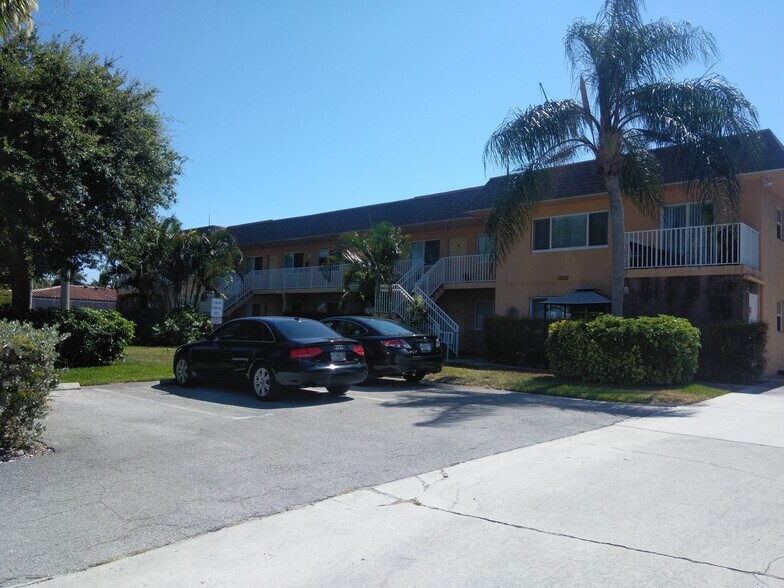 More Photos Of 1000 NE 9th Ave, Delray Beach Apartments For Sale