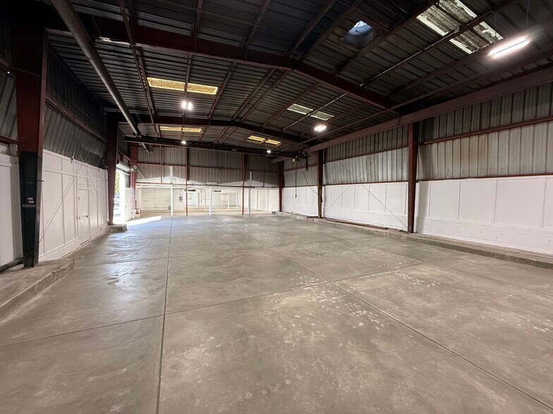 More Photos Of 4080 Horton St, Emeryville Distribution For Lease