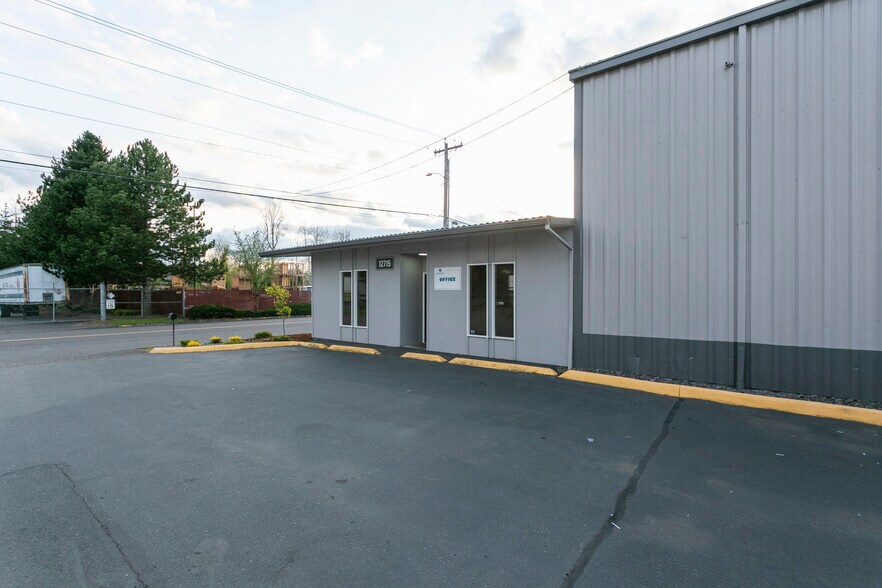 More Photos Of 12683-12689 NE Whitaker Way, Portland Manufacturing For Lease