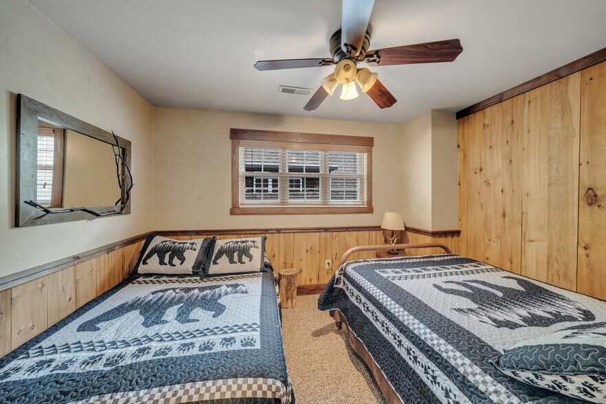 More Photos Of 2003 Bend of the Riv, Hiawassee Lodge Meeting Hall For Sale