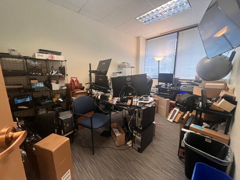 More Photos Of 100 Technology Dr, Trumbull Medical For Lease