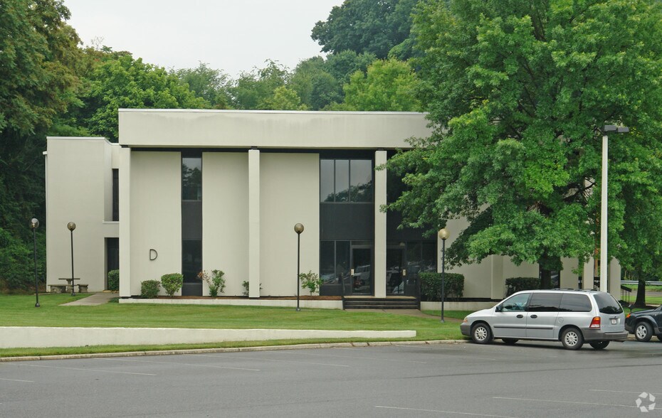 More Photos Of 2847 Penn Forest Blvd, Roanoke Office For Lease