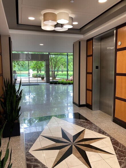 More Photos Of 1500 Perimeter Pky, Huntsville Office For Lease