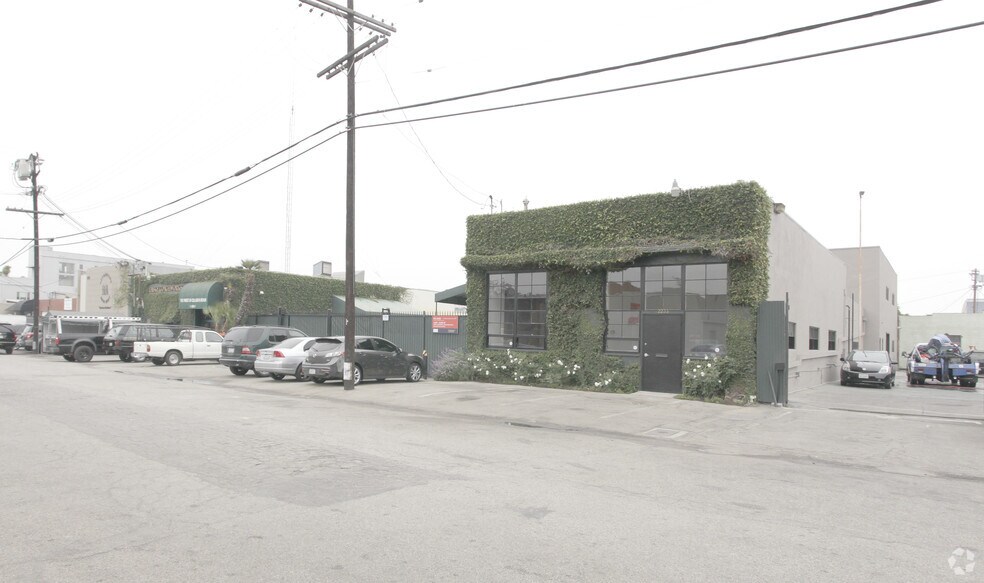 More Photos Of , Los Angeles Unknown For Sale