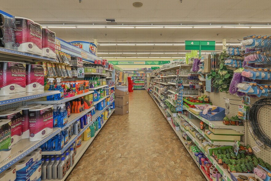 More Photos Of 8718 Highway 22, Dresden Storefront For Sale