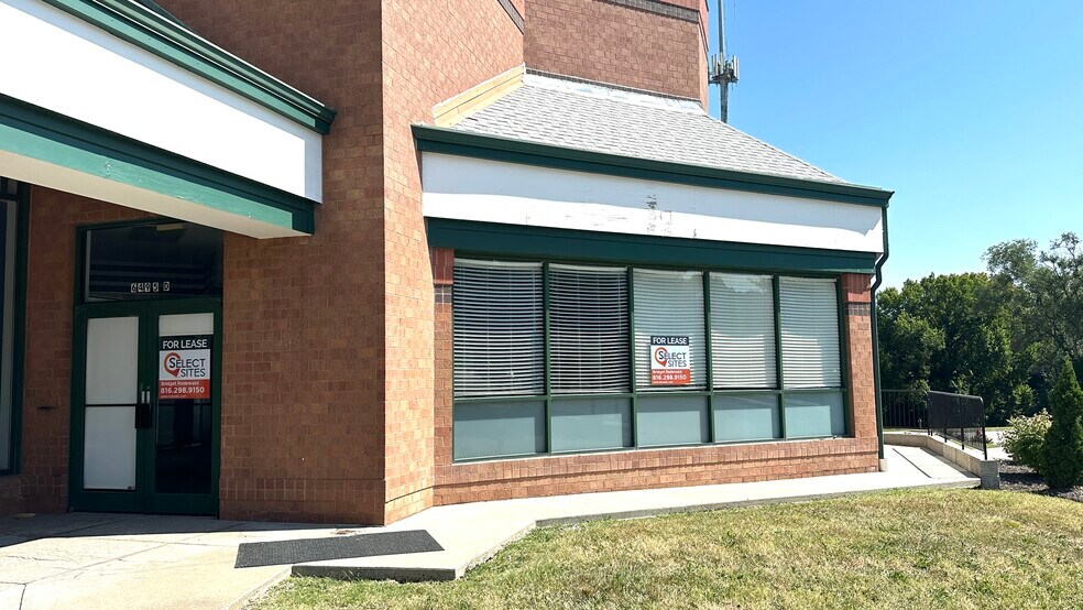 More Photos Of 6495 Quivira Rd, Shawnee General Retail For Lease