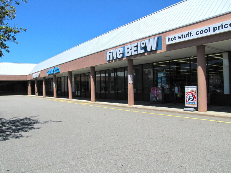 More Photos Of 354-410 State Route 10, East Hanover Unknown For Lease