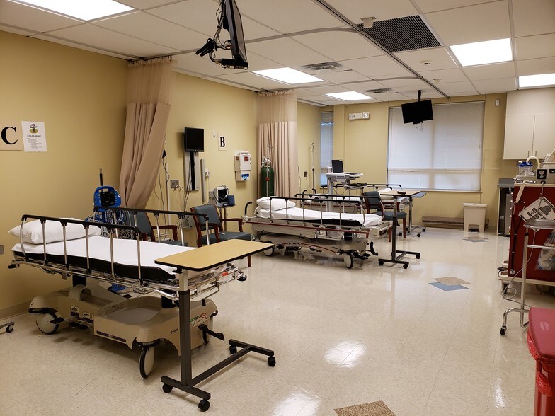 More Photos Of 1450 Parkside Ave, Ewing Medical For Lease