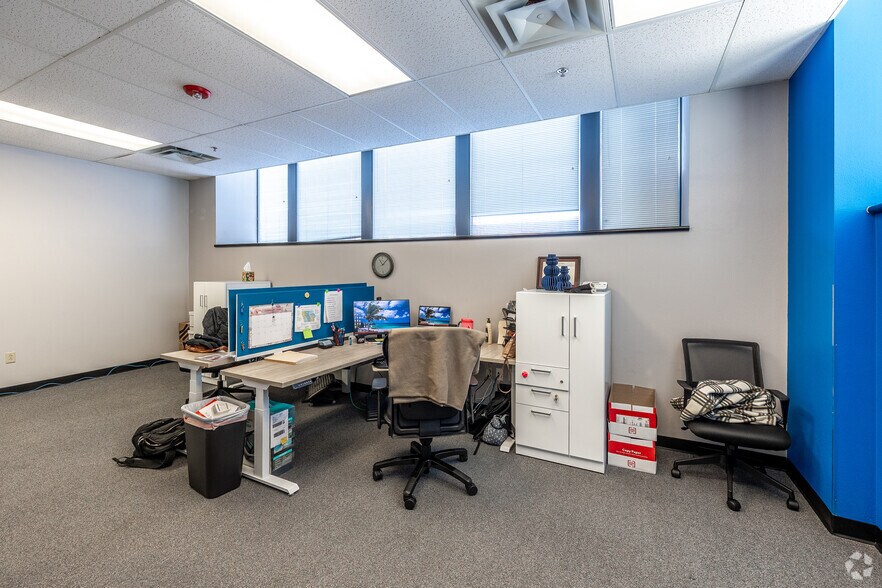 More Photos Of 11 E Church St, Marshalltown Unknown For Sale