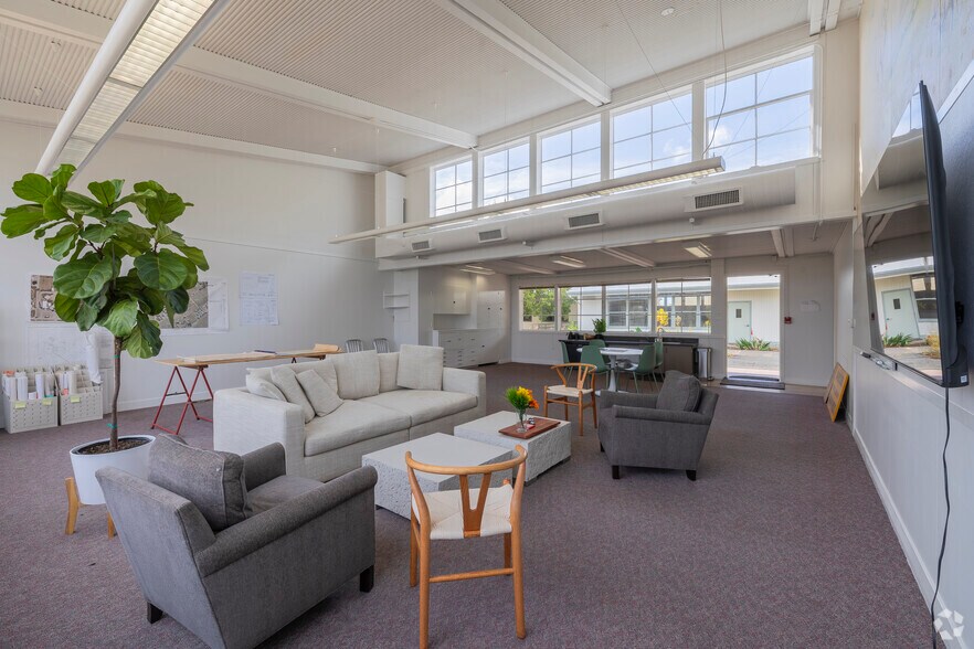 More Photos Of 1680 Los Carneros Ave, Napa Schools For Sale