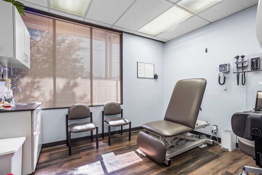 More Photos Of 7511 W Arrowhead Ave, Kennewick Office For Lease