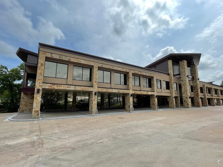 More Photos Of 511 University Dr E, College Station Coworking Space