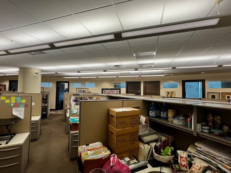 More Photos Of 20900 NE 30th Ave, Aventura Office Residential For Sale