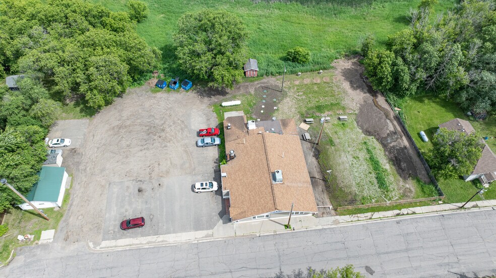 More Photos Of 14351 NE 78th St, Foley Restaurant For Sale