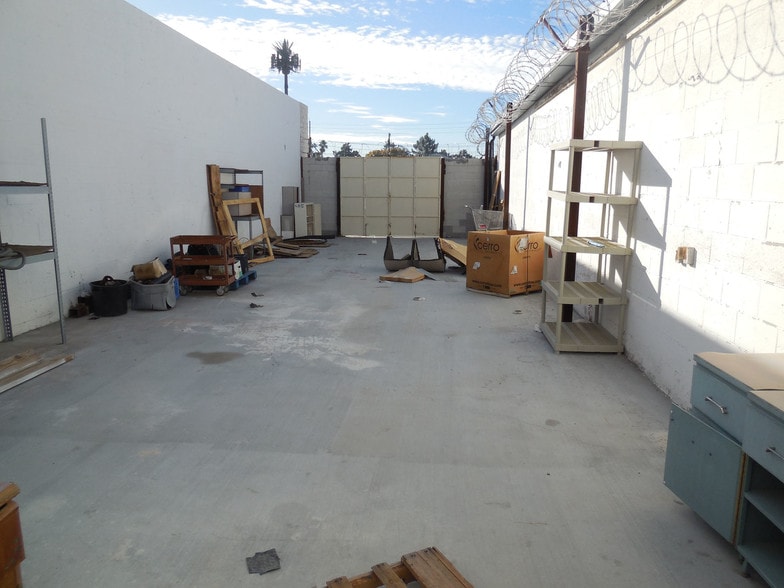More Photos Of 3009 Contract Ave, Las Vegas Auto Repair For Sale