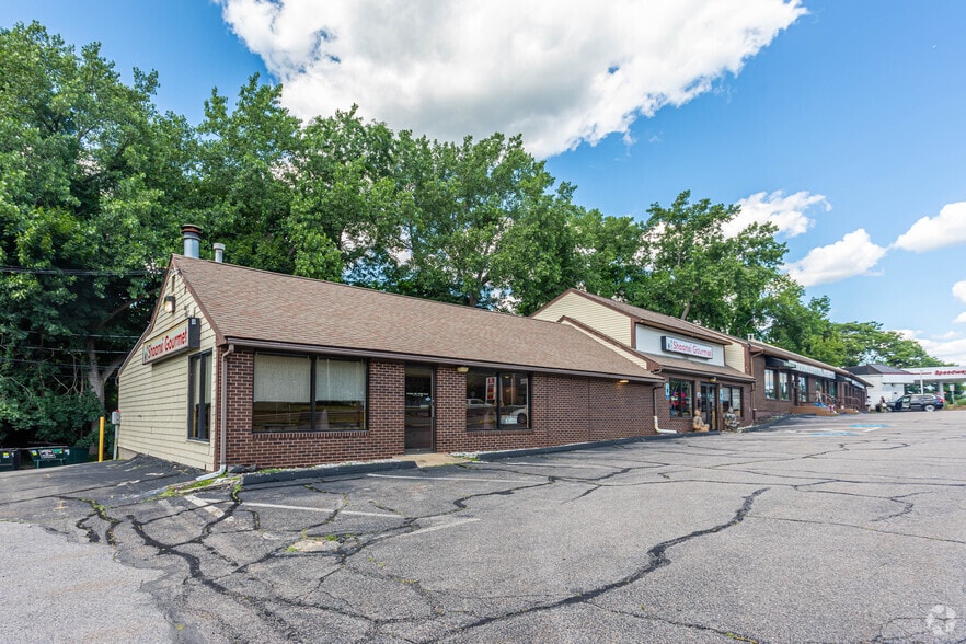 More Photos Of 255 Worcester St, Natick Storefront Retail Office For Lease