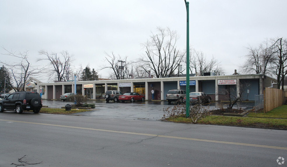 Primary Photo Of 87 Cleveland Dr, Buffalo Convenience Store For Lease