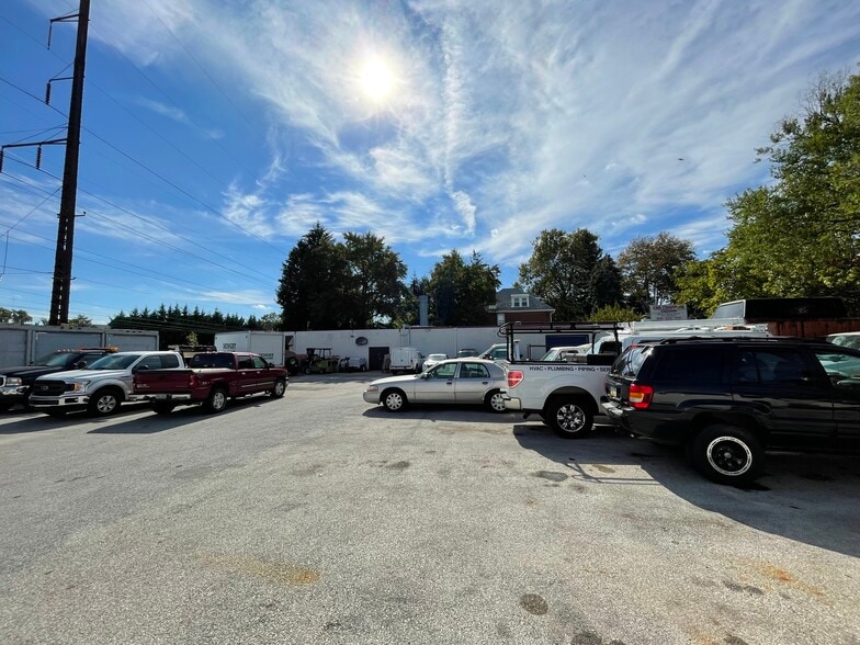 More Photos Of 800 12th Ave, Prospect Park Auto Repair For Lease