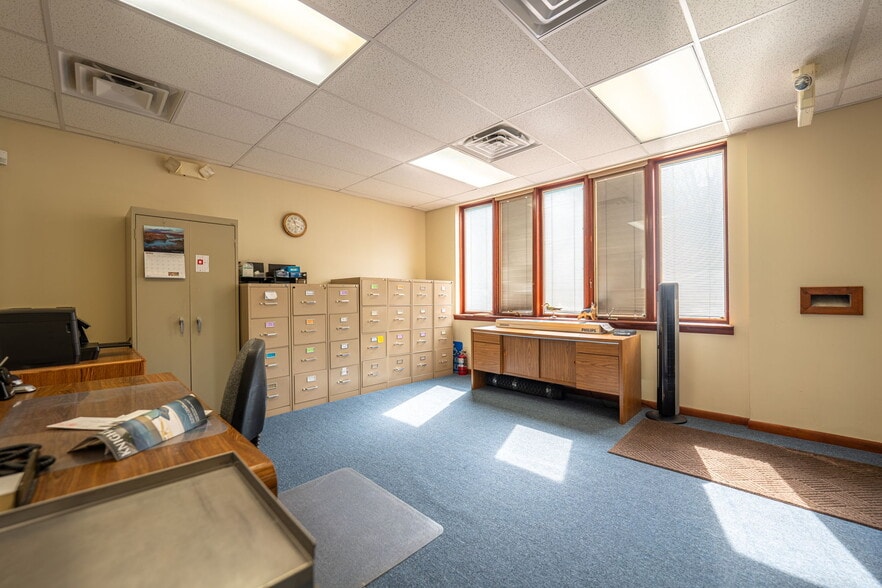 More Photos Of 3519 Bigelow Blvd, Pittsburgh Office For Sale