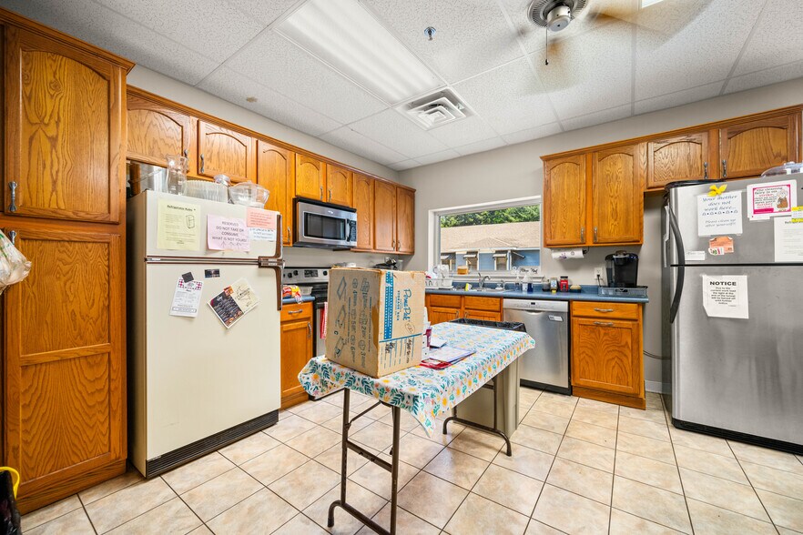 More Photos Of 816 University Pky, Natchitoches Office For Sale
