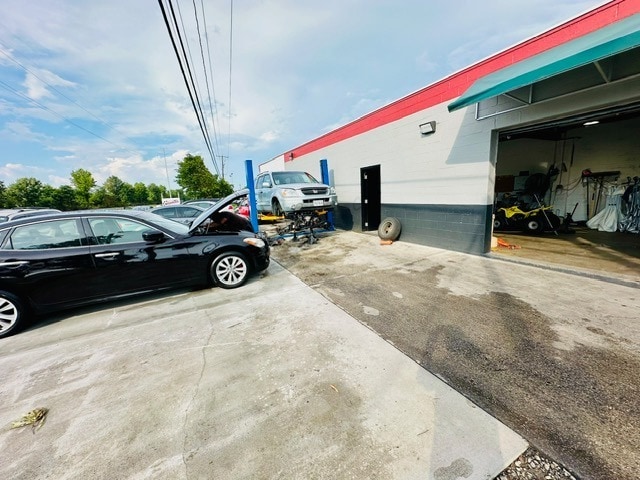 More Photos Of 1425 W Pembroke Ave, Hampton Auto Dealership For Sale