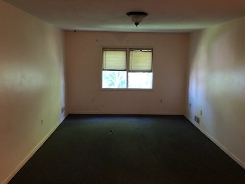 More Photos Of 108 Ball St, East Syracuse Flex For Sale