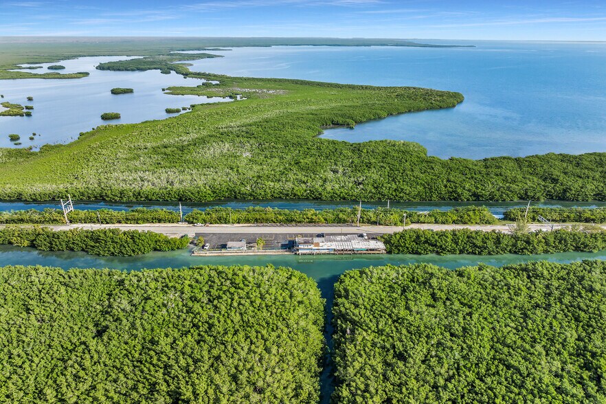 More Photos Of 58000 Card Sound Rd, Key Largo Restaurant For Sale