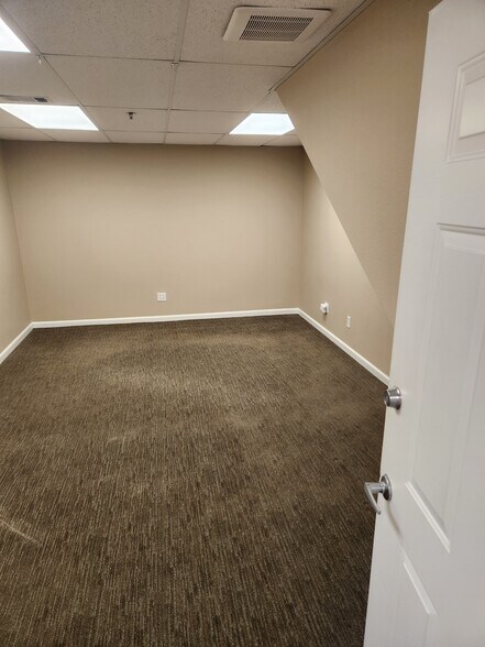 More Photos Of 11811 Upham St, Broomfield Warehouse For Lease