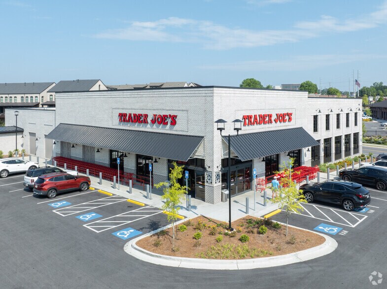 More Photos Of McFarland Pky, Alpharetta Unknown For Lease